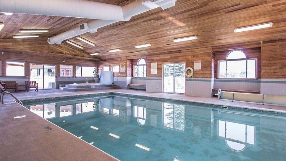 Quality Inn Merritt Pool