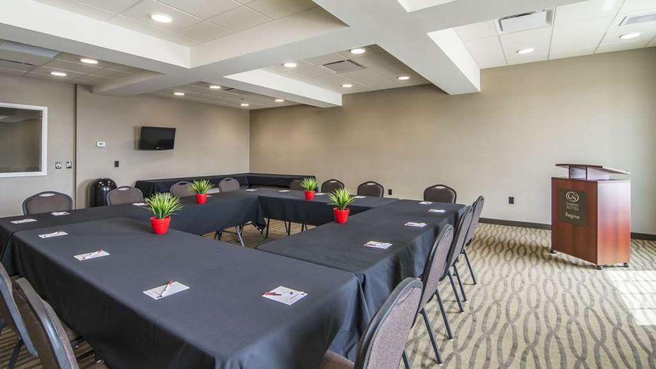 Comfort Suites Regina Meeting
