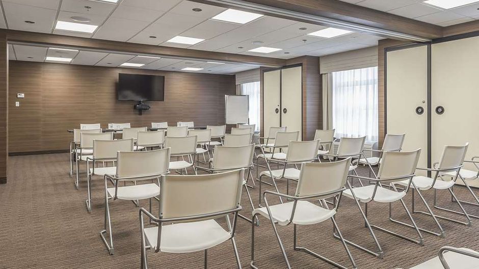 Quality Inn Sept-Iles Meeting