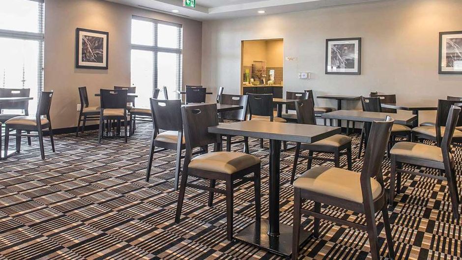 Quality Inn & Suites Kingston Restaurant
