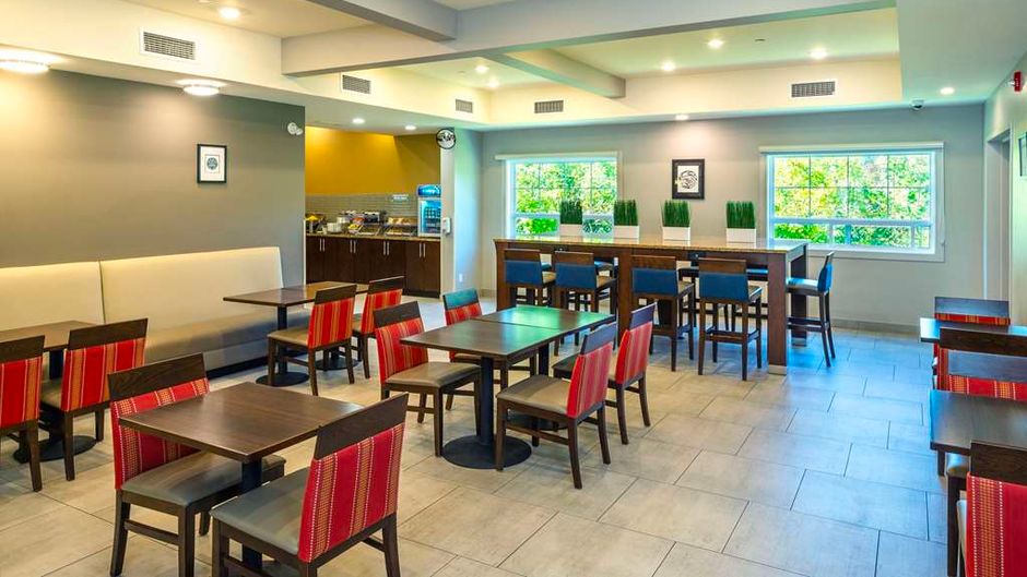 Comfort Inn & Suites Terrace Restaurant