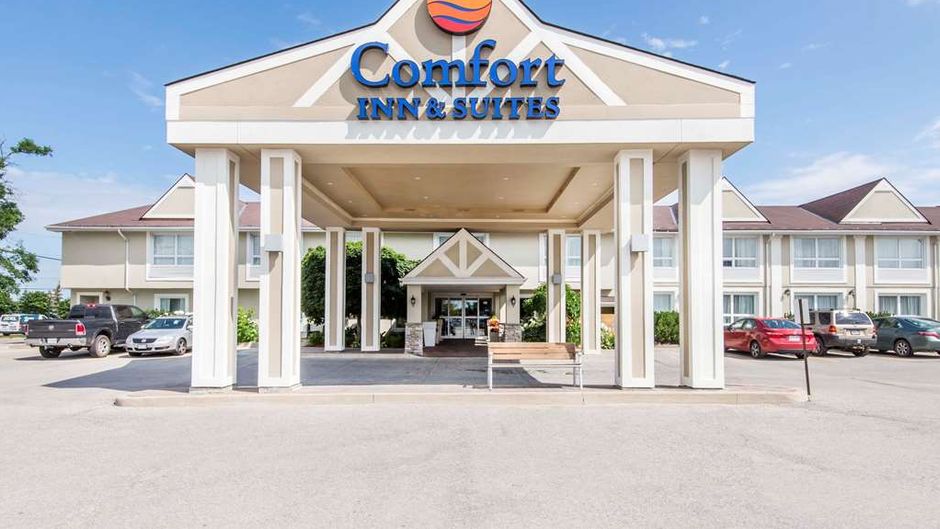 Comfort Inn & Suite Collingwood Exterior