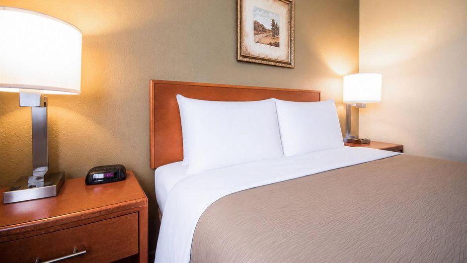 Comfort Inn Langley/Aldergrove Suite
