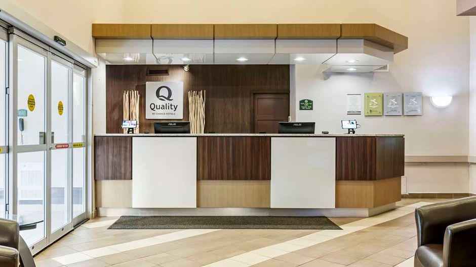 Quality Inn Airport, Dieppe Lobby