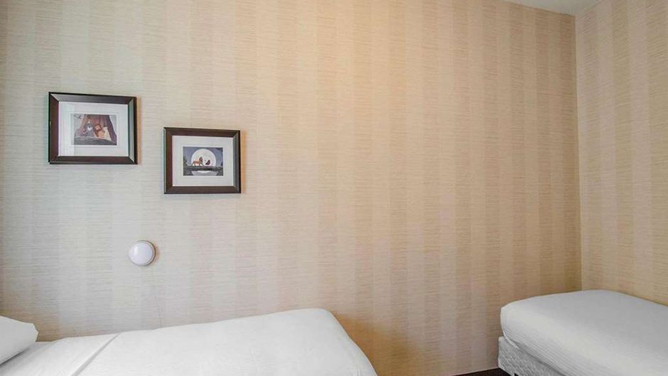 Quality Inn & Suites, Grand Prairie Room