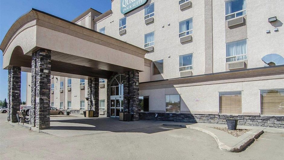 Quality Inn & Suites, Grand Prairie Exterior