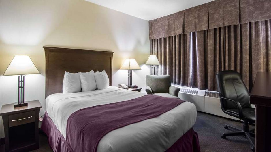 Quality Inn & Suites, Yellowknife Room