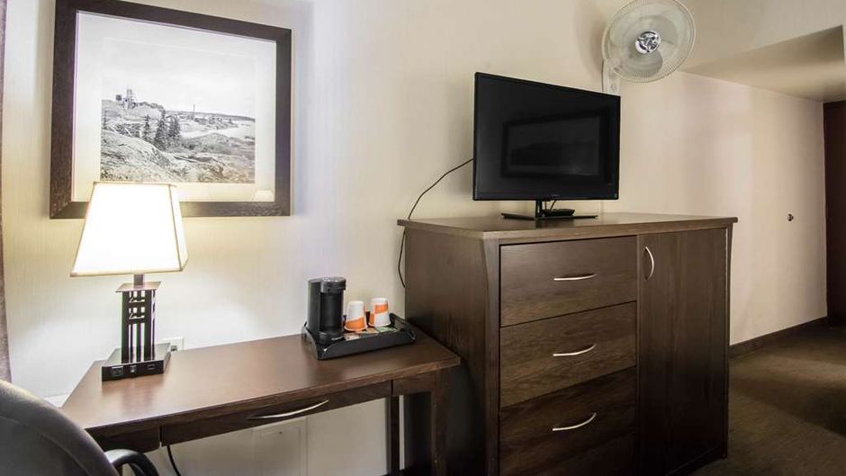 Quality Inn & Suites, Yellowknife Room