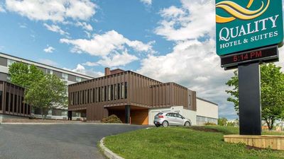 Quality Hotel & Suites Gander