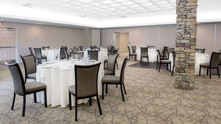 Quality Inn & Conference Centre Meeting