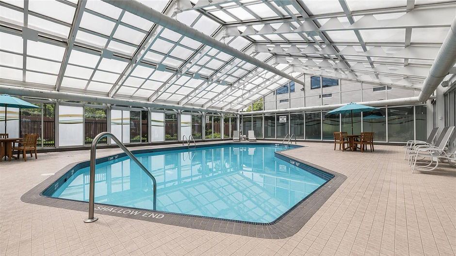 Quality Inn & Conference Centre Pool