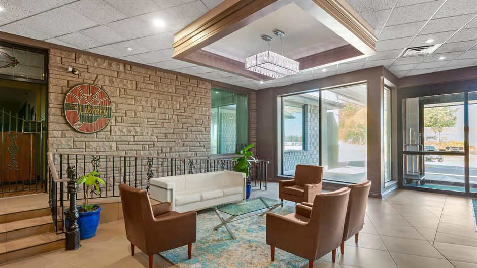 Quality Inn & Conference Centre Lobby