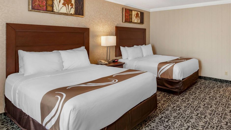 Quality Inn & Conference Centre Room