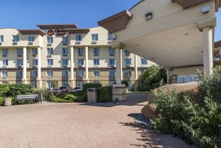 Clarion Hotel & Conference Ctr