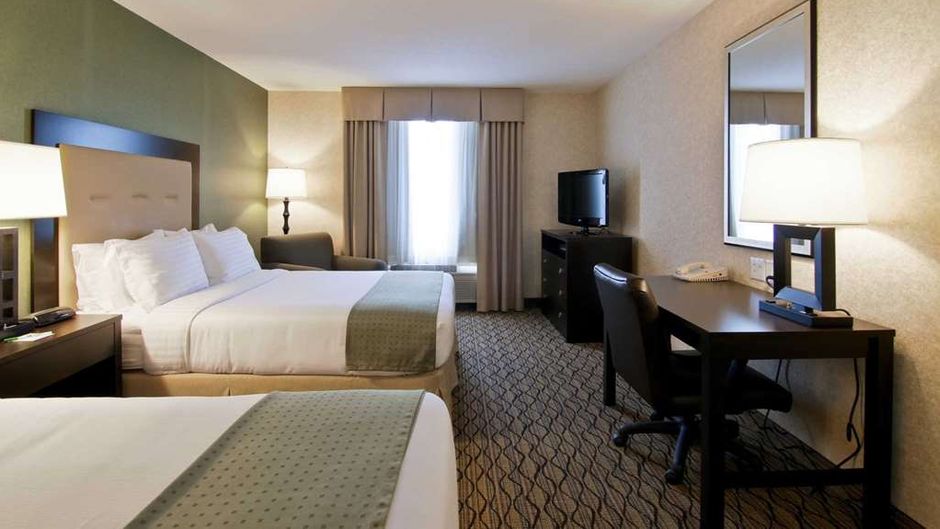 Clarion Hotel & Conference Ctr Room