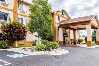 Quality Inn & Suites