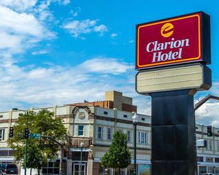 Quality Inn & Conference Center Downtown