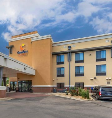 Comfort Suites