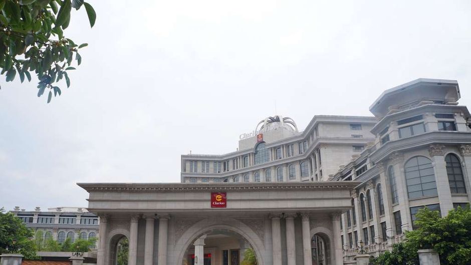 Clarion Hotel Xichang Exterior