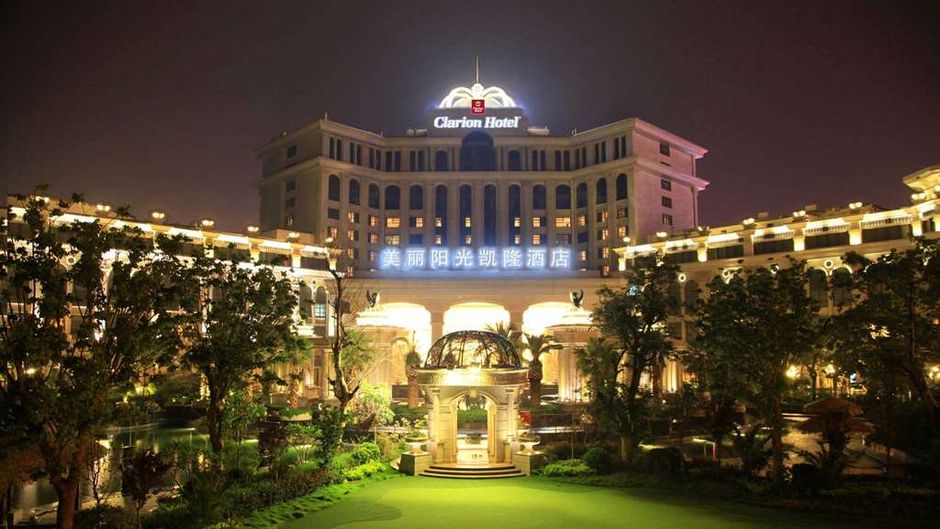 Clarion Hotel Xichang Exterior