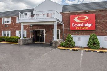 Econo Lodge Inn & Suites