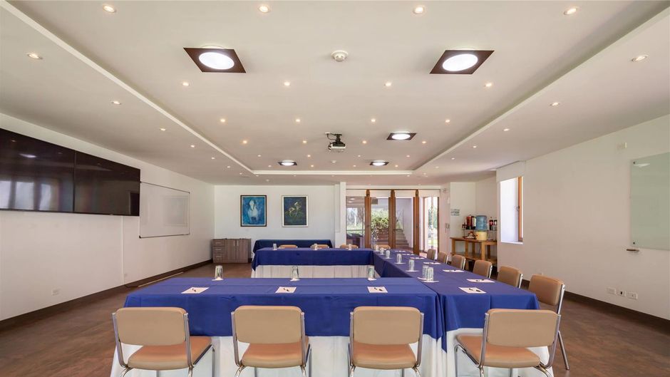San Jose de Puembo Quito Arpt, An Ascend Meeting