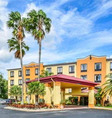 Comfort Suites
