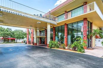 Quality Inn & Suites at Tropicana Field