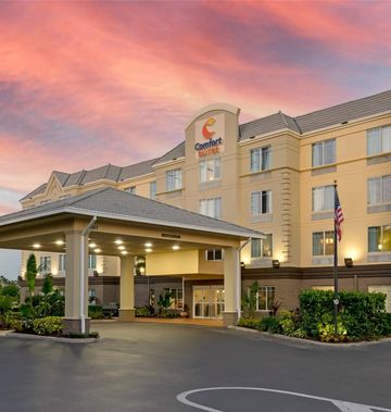 Comfort Suites Near Universal Orlando