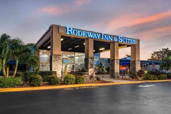 Rodeway Inn & Suites Airport Cruise Port