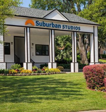 Suburban Studios Near University