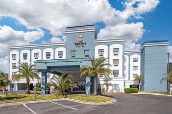 Comfort Suites