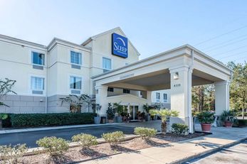Sleep Inn & Suites