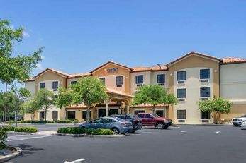 Comfort Inn & Suites Northeast Gateway