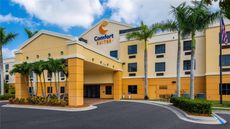 Comfort Suites