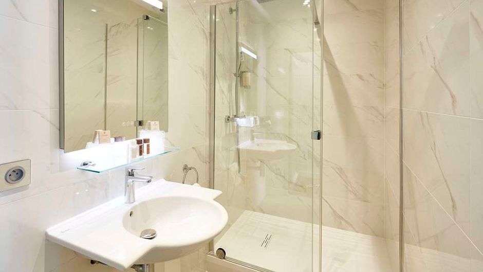 Quality Hotel Bordeaux City Centre Room