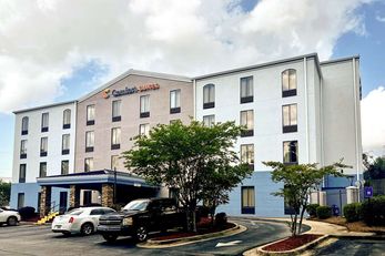 Comfort Suites