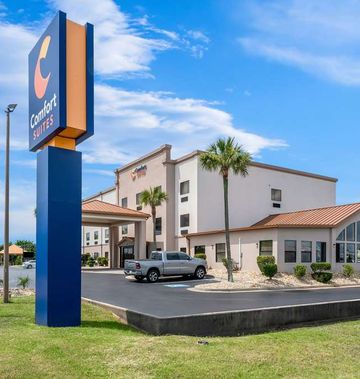 Comfort Suites Near Robins Air Force Bas