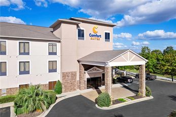 Comfort Suites