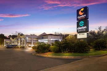 Comfort Suites