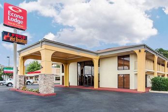 Econo Lodge Inn & Suites