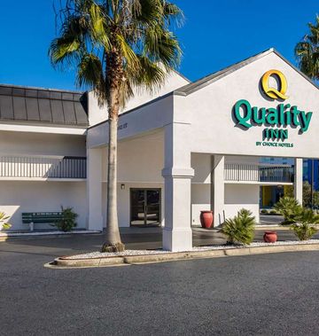 Quality Inn & Suites - Savannah