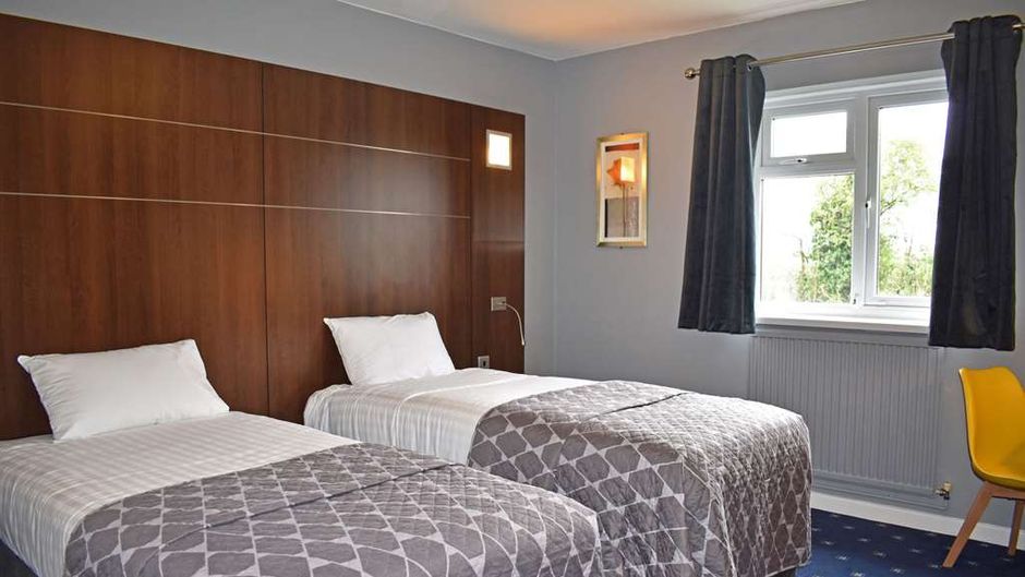 Quality Hotel Stonebridge Manor Suite