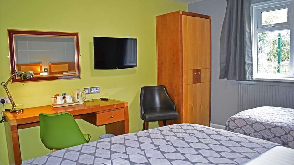 Quality Hotel Stonebridge Manor Suite