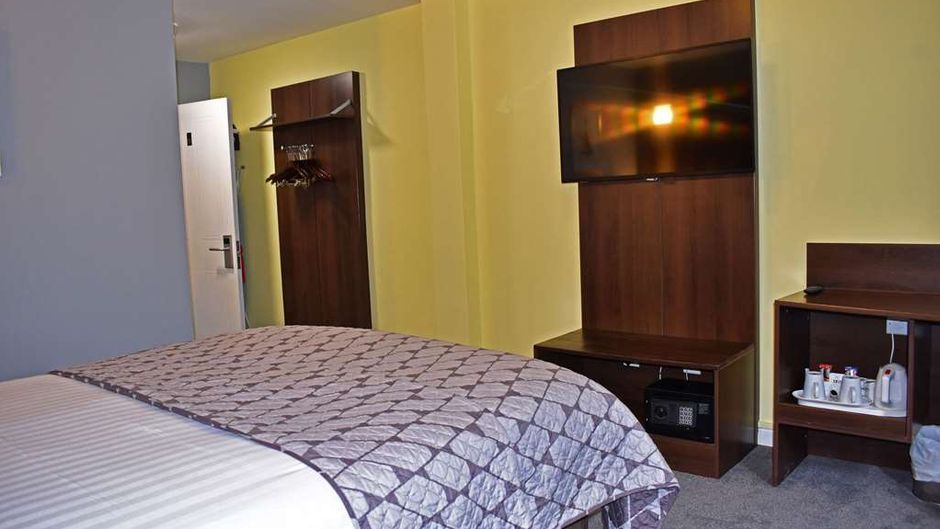 Quality Hotel Stonebridge Manor Room