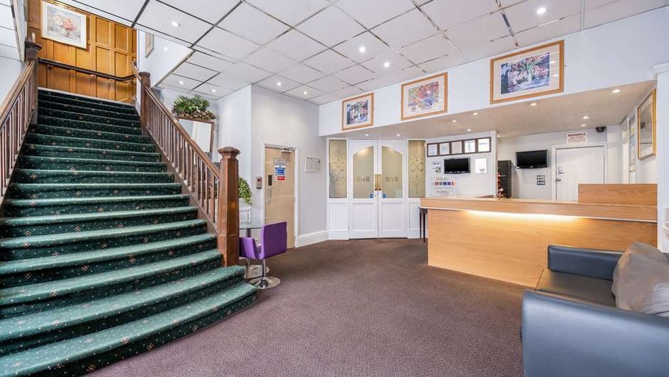 Comfort Inn Birmingham Lobby