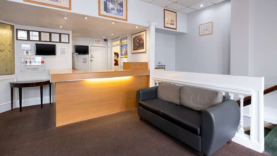 Comfort Inn Birmingham Lobby