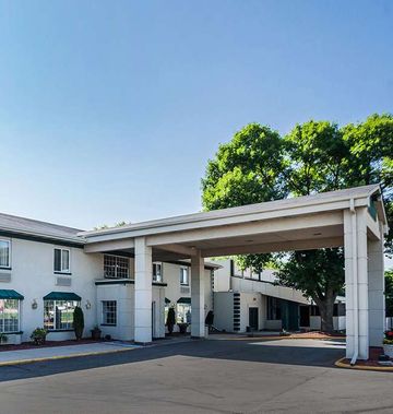 Quality Inn & Suites