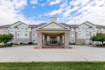 Comfort Suites