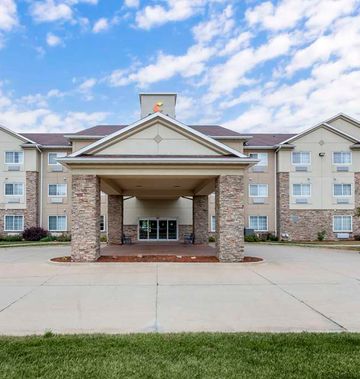 Comfort Suites Cedar Falls